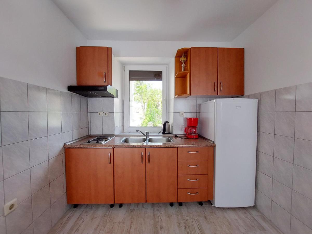 Apartments Ivan Чижичи Экстерьер фото