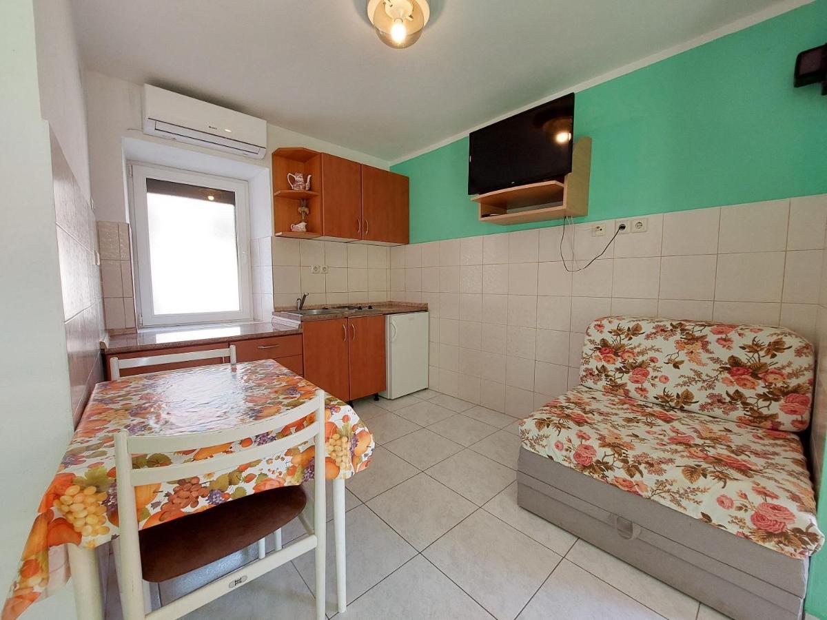 Apartments Ivan Чижичи Экстерьер фото