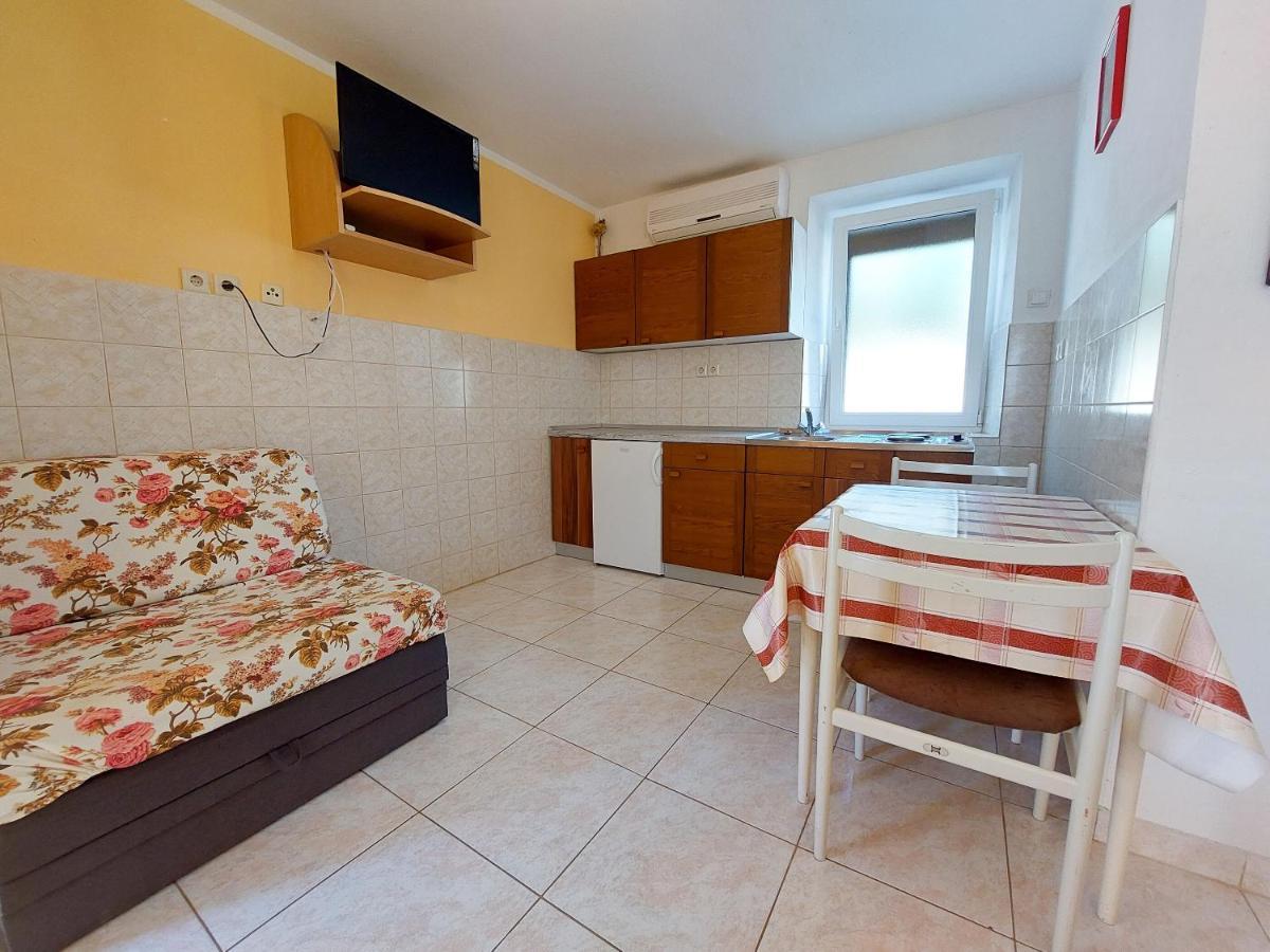 Apartments Ivan Чижичи Экстерьер фото