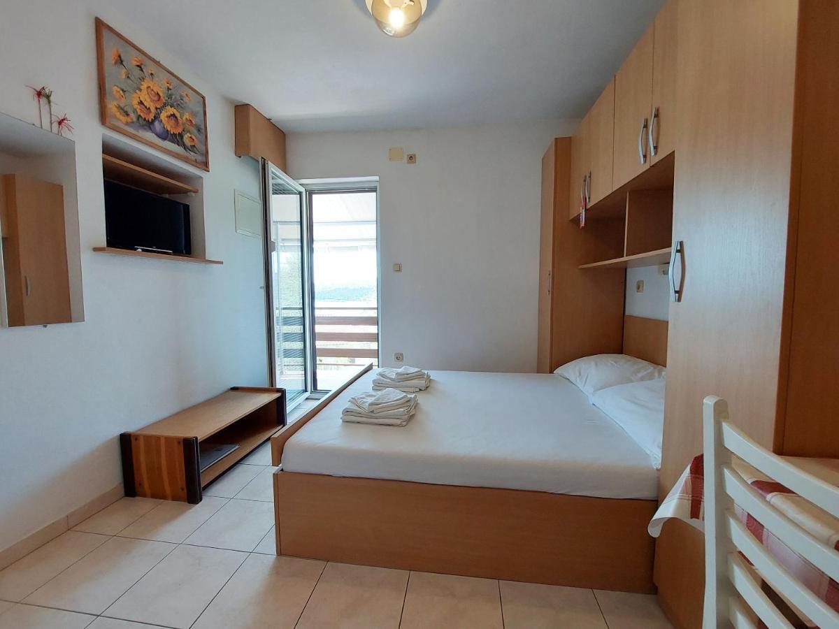 Apartments Ivan Чижичи Экстерьер фото