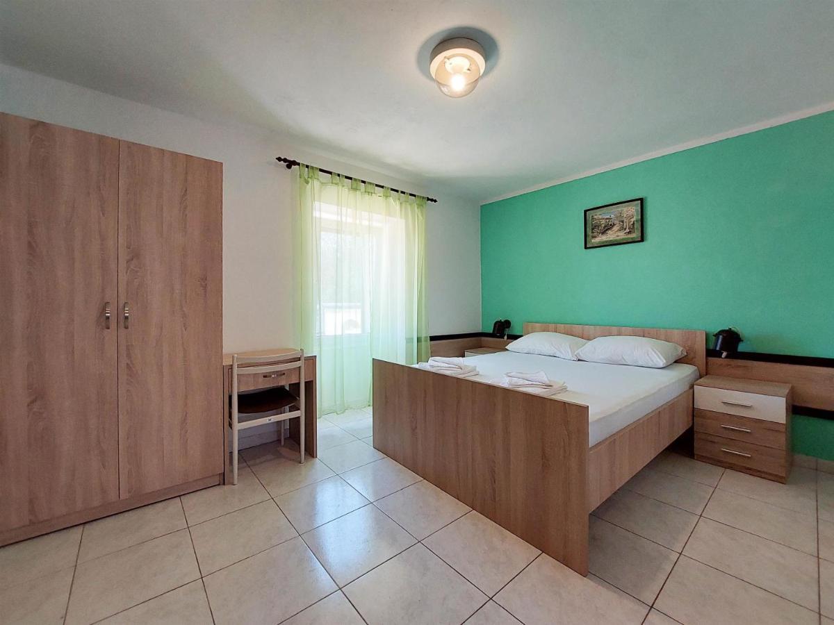 Apartments Ivan Чижичи Экстерьер фото